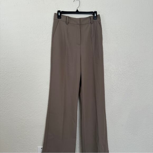 NWT BOA Because of Alice Relaxed Straight Leg Trousers In Oak Brown Medium - Picture 2 of 5